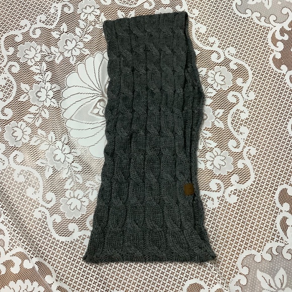 CC Grey Sparkly Cableknit infinity scarf - Picture 2 of 10